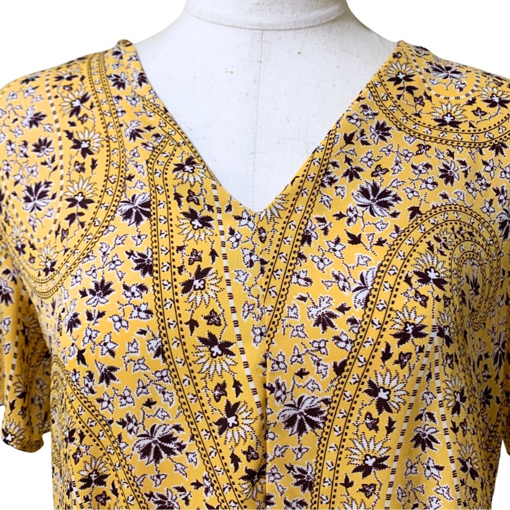 Ann Taylor Yellow Paisley Floral Peplum Top SP V-Neck Short Sleeve - Picture 7 of 8